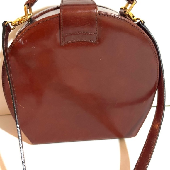Dillards Elegant Brown Leather Handbag - Picture 2 of 9